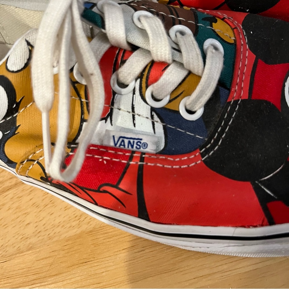 Vans X Disney Mickey & Friends Low Top Sneakers Shoes Adult Mens 10 Wom… - Picture 7 of 13